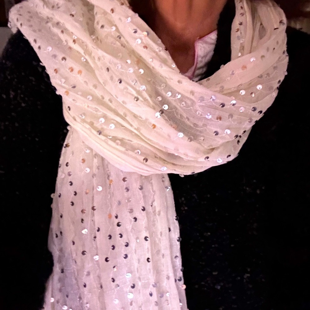White linen scarf with sequins